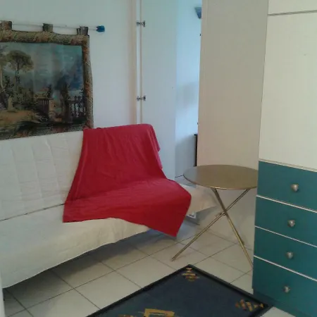 Mare E Monti1 * Kamena Vourla