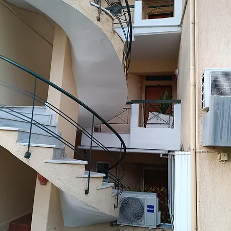 Mare E Monti1 Apartment *