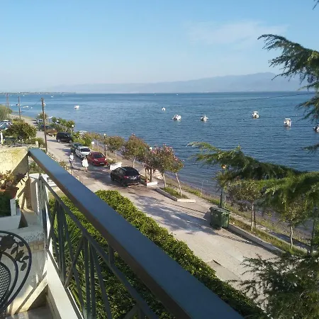 Mare E Monti1 Apartment