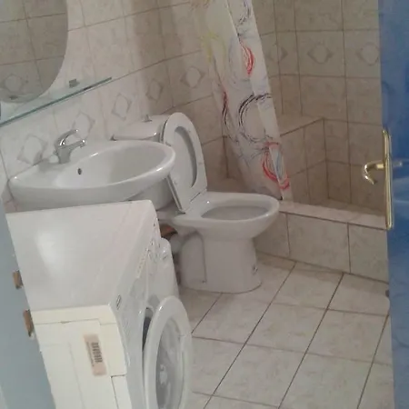 Mare E Monti1 Apartment Kamena Vourla